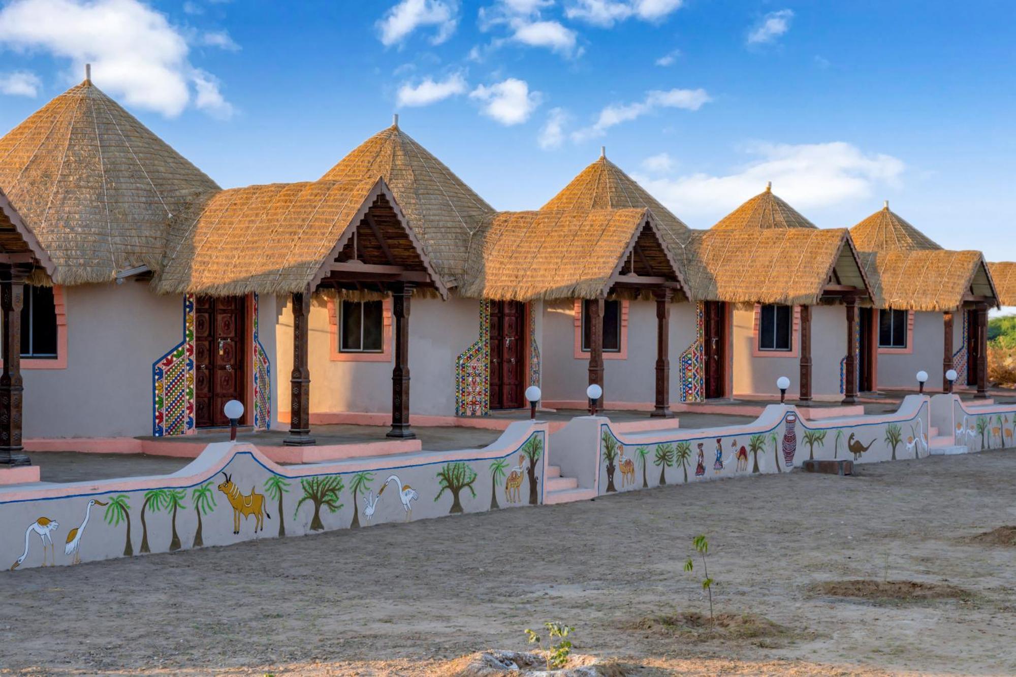 Dholavira Village Resort Esterno foto