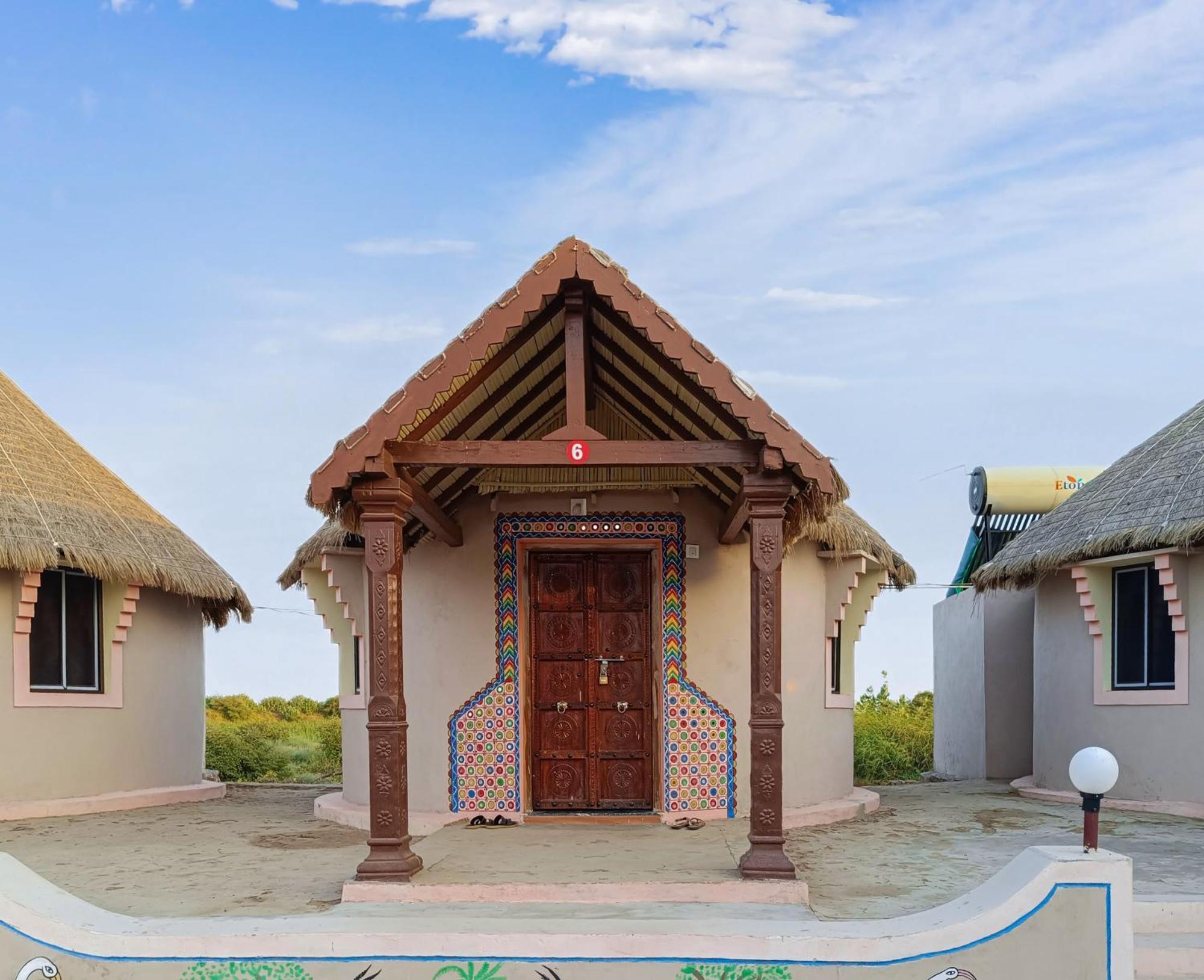 Dholavira Village Resort Esterno foto