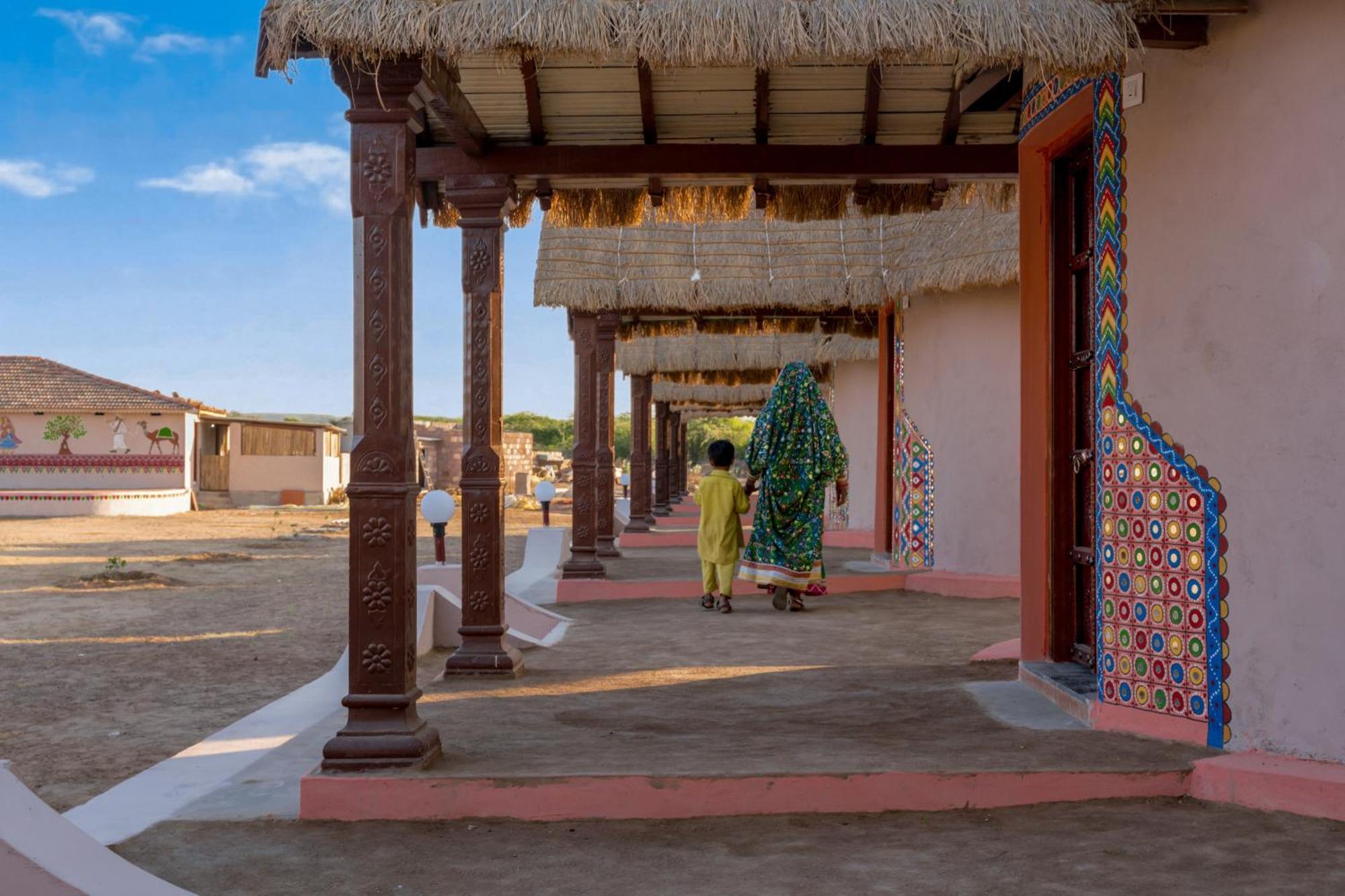 Dholavira Village Resort Esterno foto