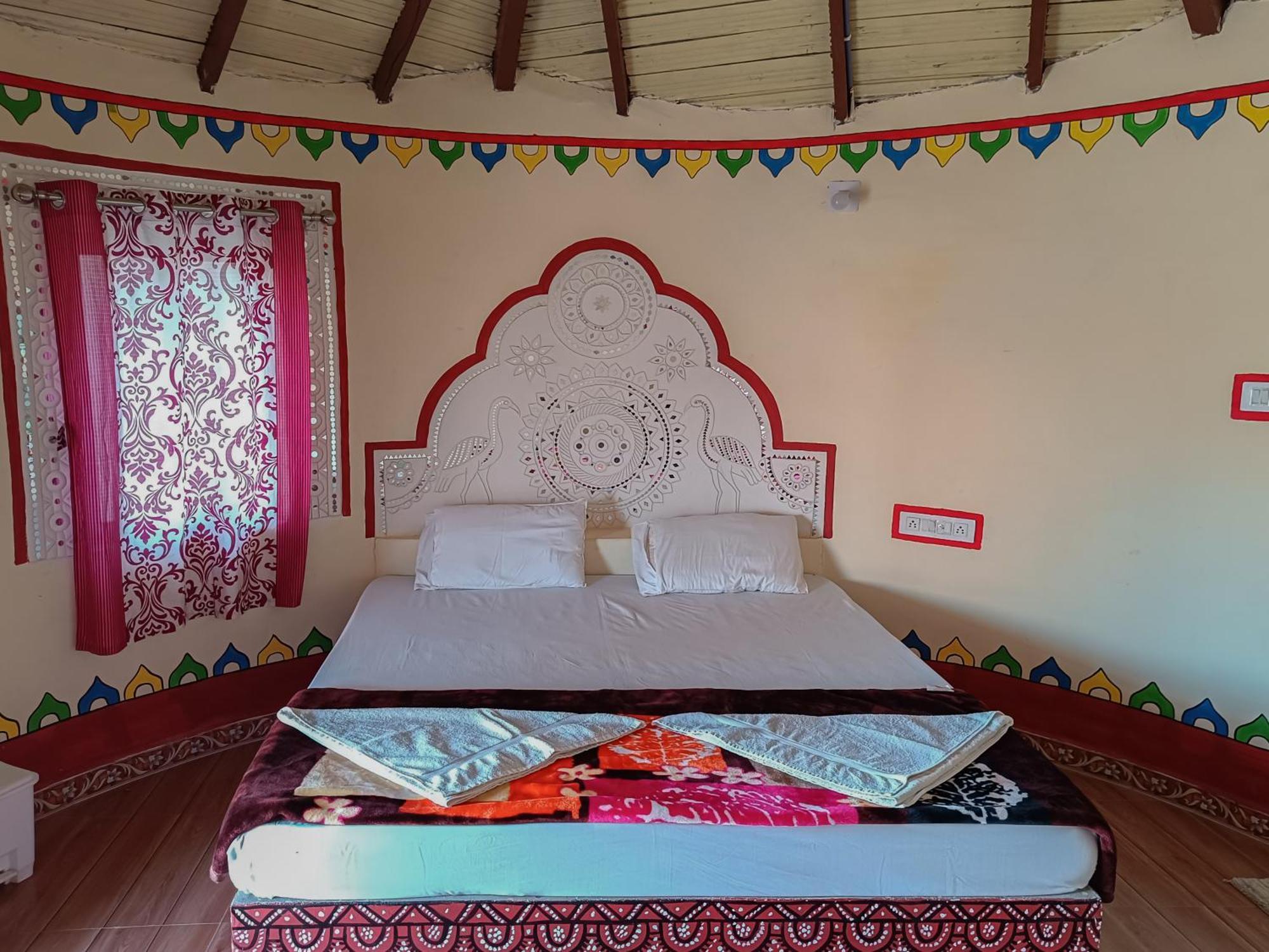 Dholavira Village Resort Esterno foto
