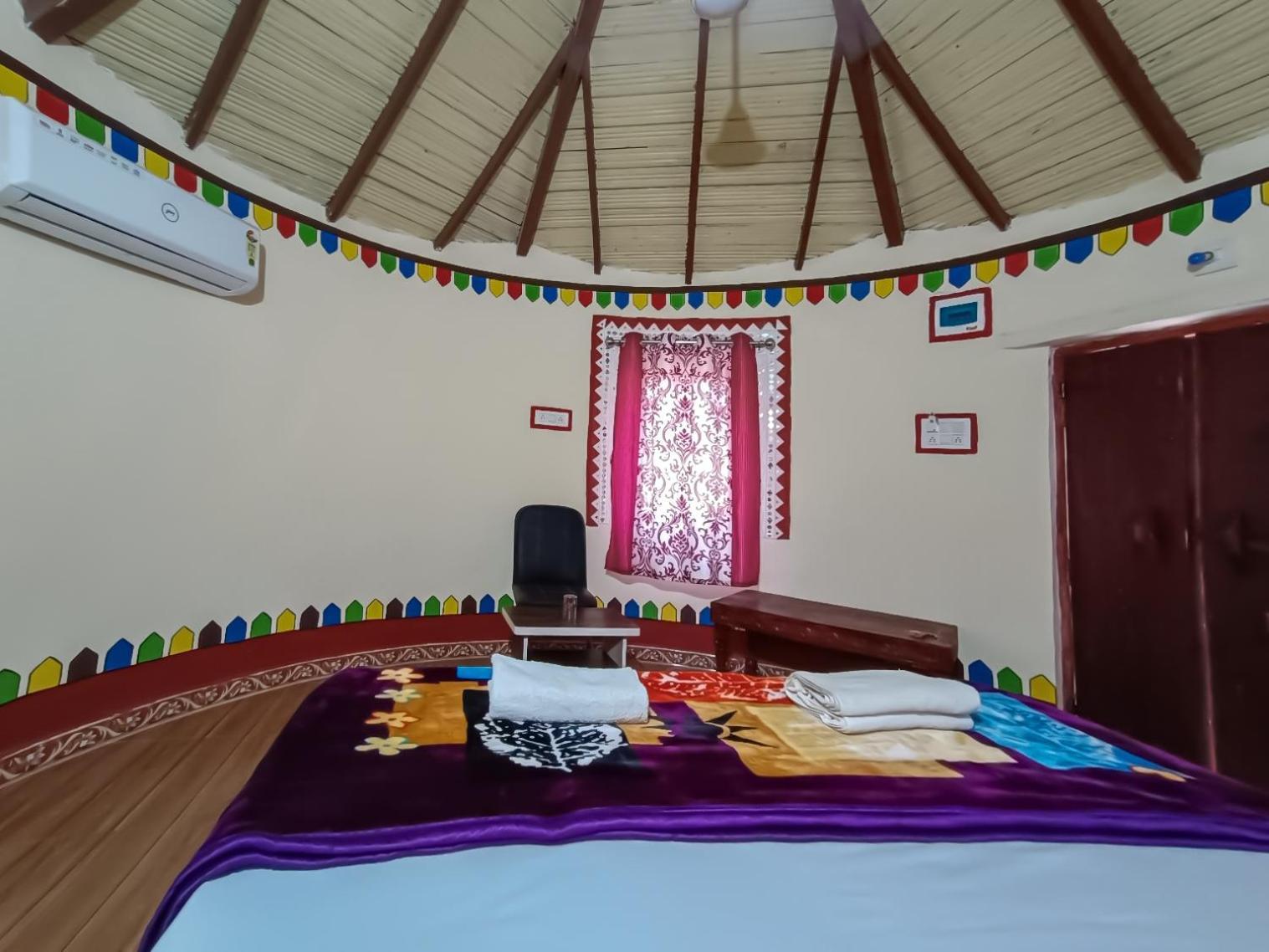 Dholavira Village Resort Esterno foto