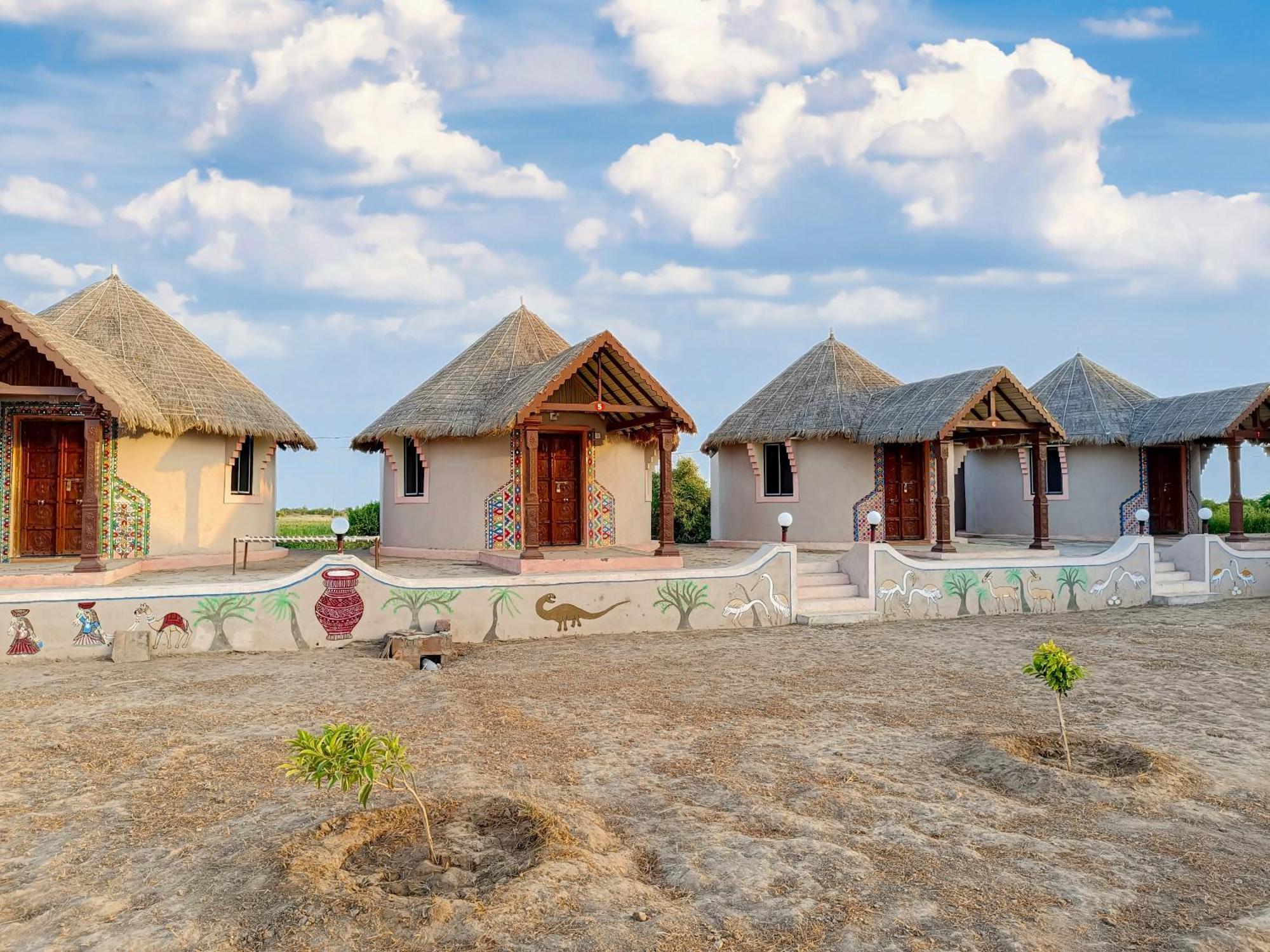 Dholavira Village Resort Esterno foto